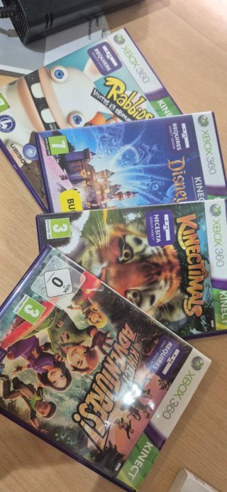 Xbox 360 con Kinect y juegos