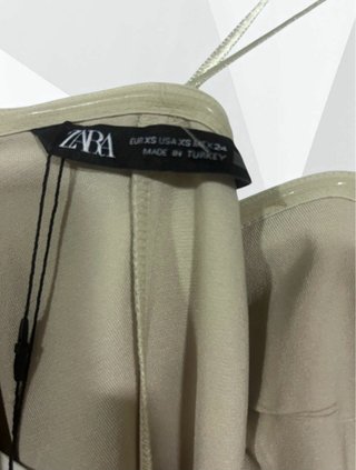 Talla XS. Vestido largo hombros descubiertos ZARA