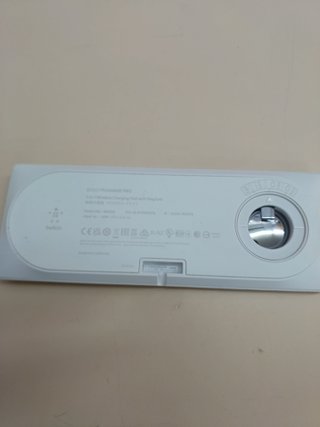 Cargador MagSafe 3 en 1 rápido y portátil - Belkin