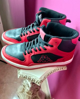 Zapatillas Kappa Altas Rojas y Negras