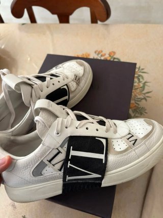 Scarpe Valentino Garavani Bianche e Nere