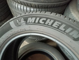 Michelin 235/55R18 100V