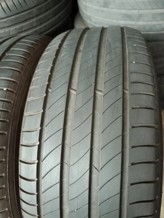 Michelin 235/55R18 100V