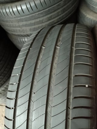Michelin 235/55R18 100V