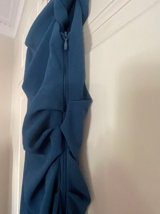 Vestido fiesta azul largo asimétrico