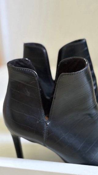 Botines negros Stradivarius