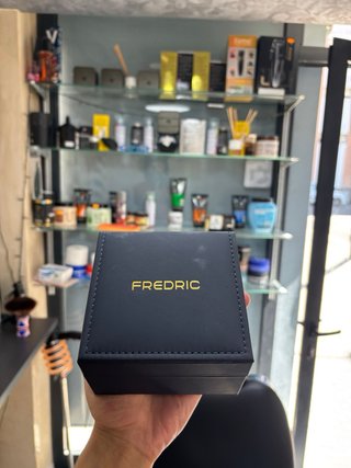 Reloj Fredric Lujo Dorado Diseño Premium