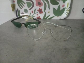 Gafas de aviador plateadas