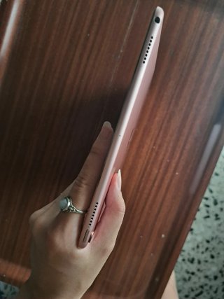 iPad Pro 10,5" 64 GB Wi-Fi + Apple Pencil + cajas
