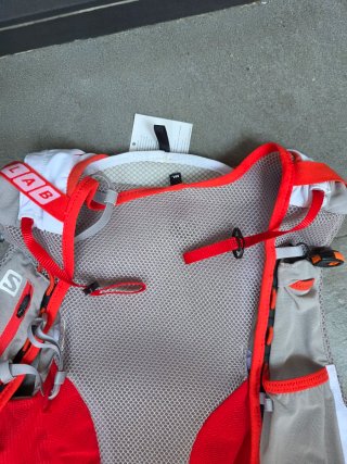Mochila Salomon ADV Skin 12. Talla M/L. NUEVA.