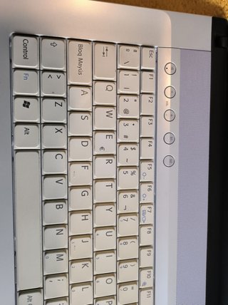 Sony VAIO PCG-7N2M - Portátil para piezas