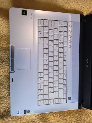 Sony VAIO PCG-7N2M - Portátil para piezas