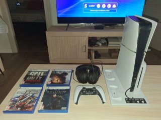 Consola PlayStation 5 + 4 Juegos y Auriculares