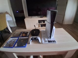 Consola PlayStation 5 + 4 Juegos y Auriculares