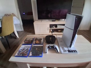 Consola PlayStation 5 + 4 Juegos y Auriculares