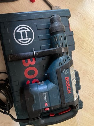 Taladro percutor Bosch Professional