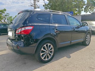 Nissan Qashqai+2 2010