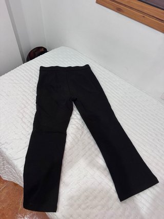Pantalón flare tipo traje negro