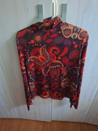 Jersey manga larga estampado floral