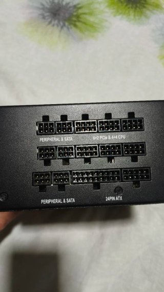 Corsair RM1000x Gold Plus Fuente de Alimentación.