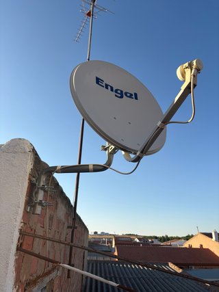 Antena Parabólica Engel