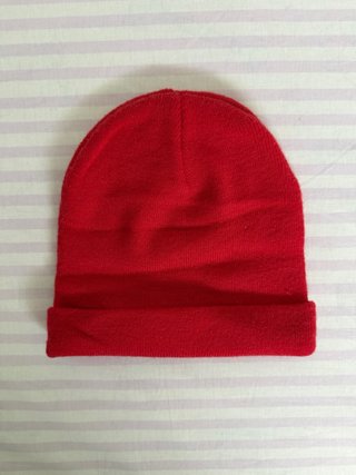 Gorro rojo de lana