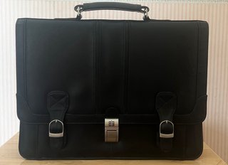 Maletín Ejecutivo Negro/portadocumentos /portátil