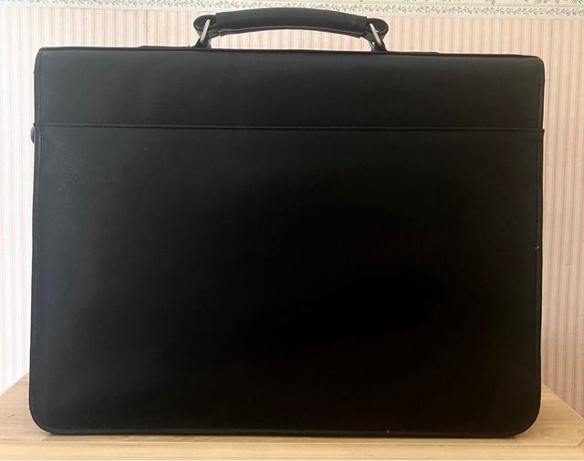 Valigetta esecutiva nera/portadocumenti/portatile