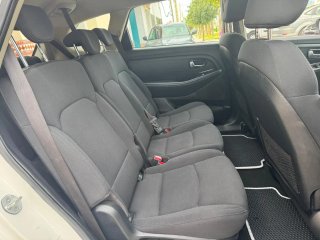 KIA Carens 2015