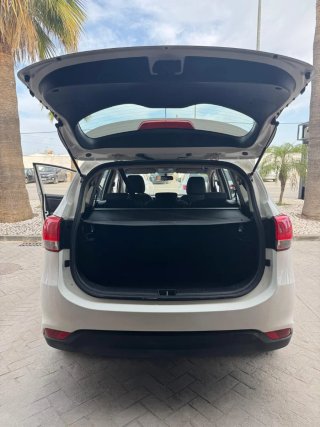 KIA Carens 2015