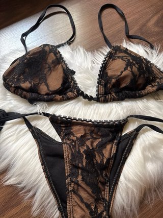 Bikini encaje negro y marron