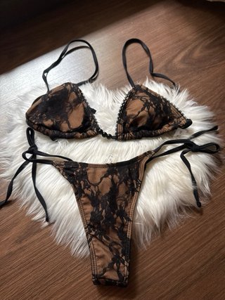 Bikini encaje negro y marron