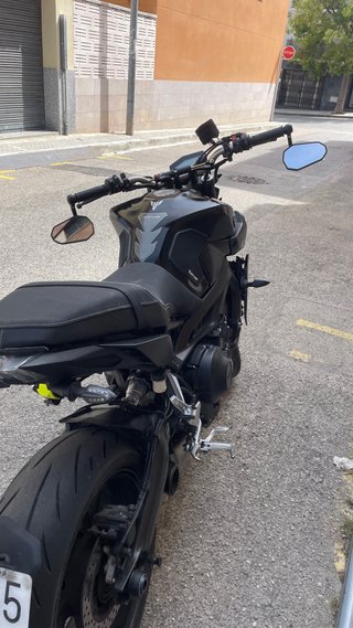 YAMAHA MT 09