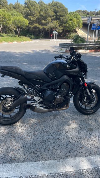 YAMAHA MT 09