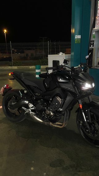 YAMAHA MT 09
