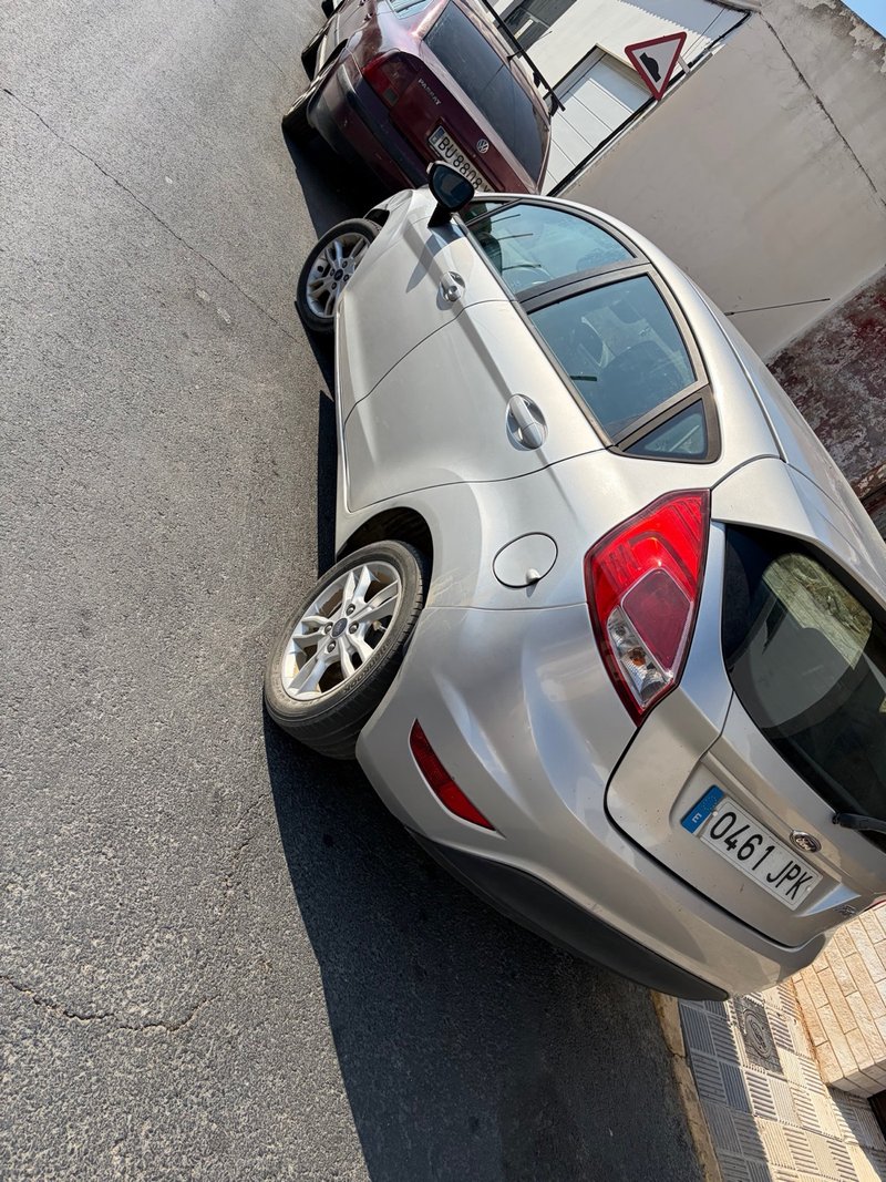 Ford Fiesta 2016 - foto 1
