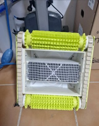 Piezas Robot Limpiafondos (sin carro)