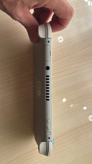 Nintendo Switch Lite Ed. Pokémon Scudo e Spada