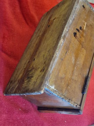 Cassetta in legno, sec. XIX