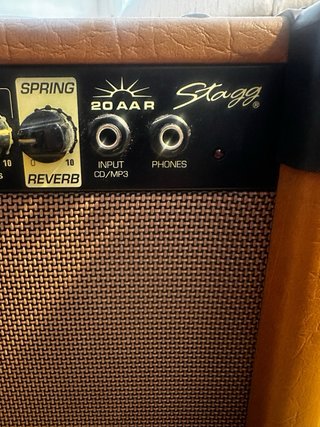 Amplificador acústico Stagg 20AAR 20W con reverb