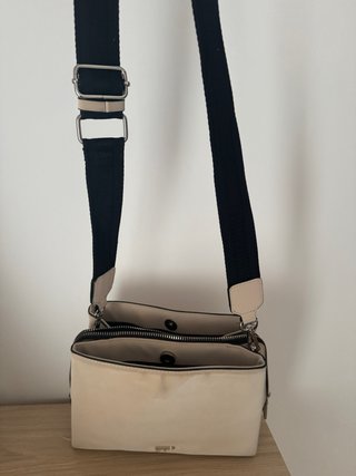 Bolso bandolera Parfois beige y negro