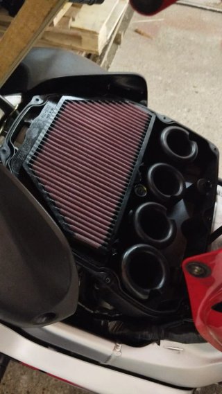 Honda CBR 600 F4i Roja y Plata