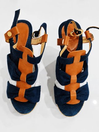 Sandalias cuña azul y marrón n 37