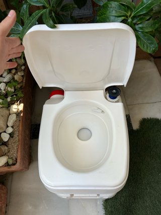 Lavabo portátil poti para camper o autocaravana