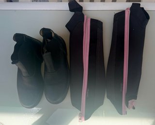 Botas de montar negras con seguridad para ninos