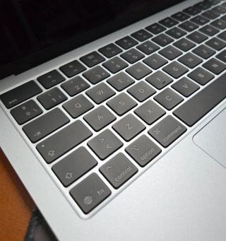 MacBook Air 2025 Gris Espacial