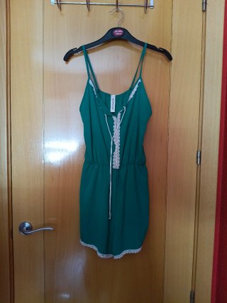 Vestidos y monos para verano.