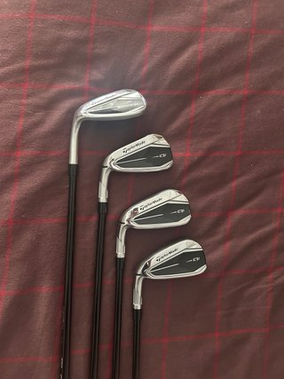 TaylorMade Qi Hierros Zurdo 5-S Grafito Regular