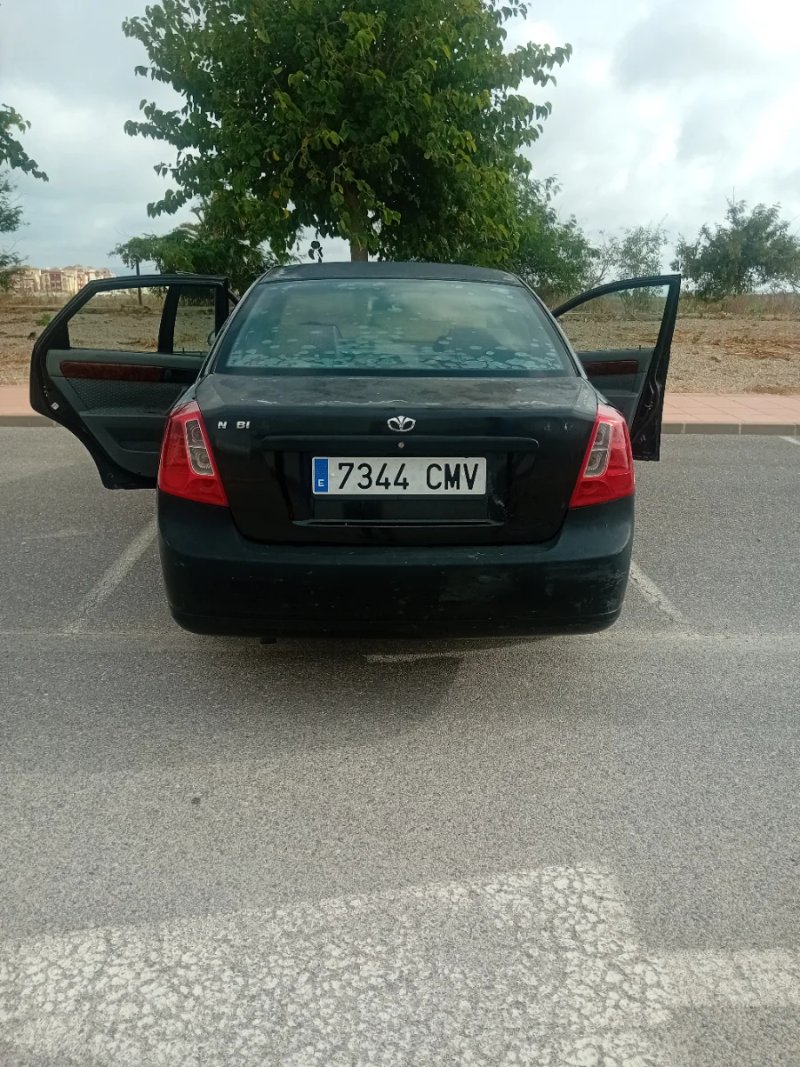 Daewoo Nubira 2003 - foto 1