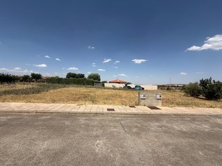 Se vende parcela de 200 m2 urbanizable en Doñinos